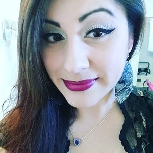 Meet your Posher, Veronica